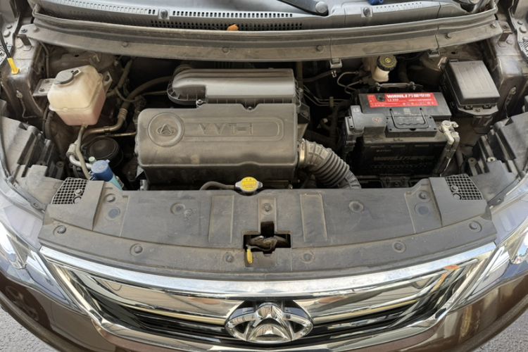 Used CHANGAN KAICHENG Oushang A600 2016 1.5L Manual Luxury 7-Seater Engine Bay