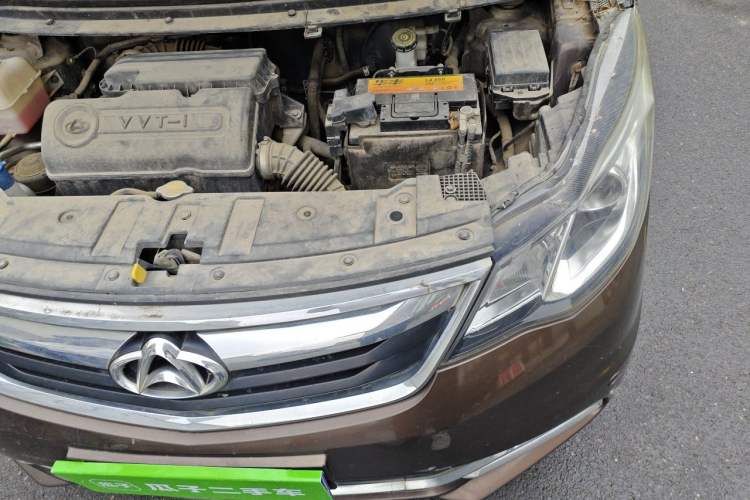 Used CHANGAN KAICHENG Oushang A600 2016 1.5L Manual Luxury 7-Seater Engine Bay Left