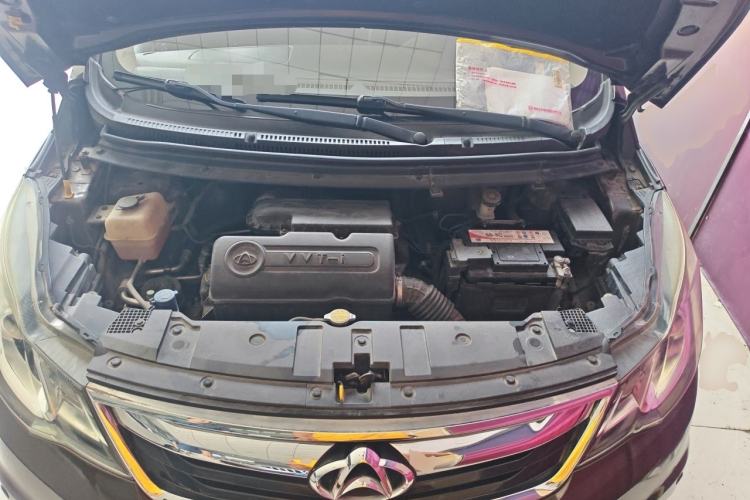 Used CHANGAN KAICHENG Oushang A600 2016 1.5L Manual Luxury 7-Seater Engine Bay
