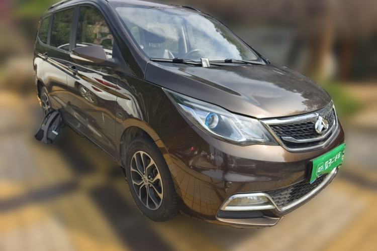 Used CHANGAN KAICHENG Oushang A600 2016 1.5L Manual Luxury 7-Seater Front Right 45 Deg