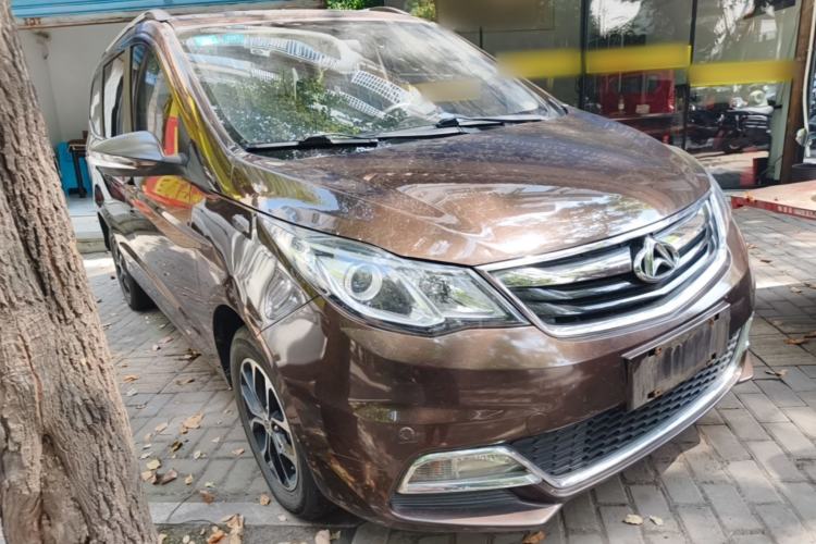 Used CHANGAN KAICHENG Oushang A600 2016 1.5L Manual Luxury 7-Seater Front Right 45 Deg