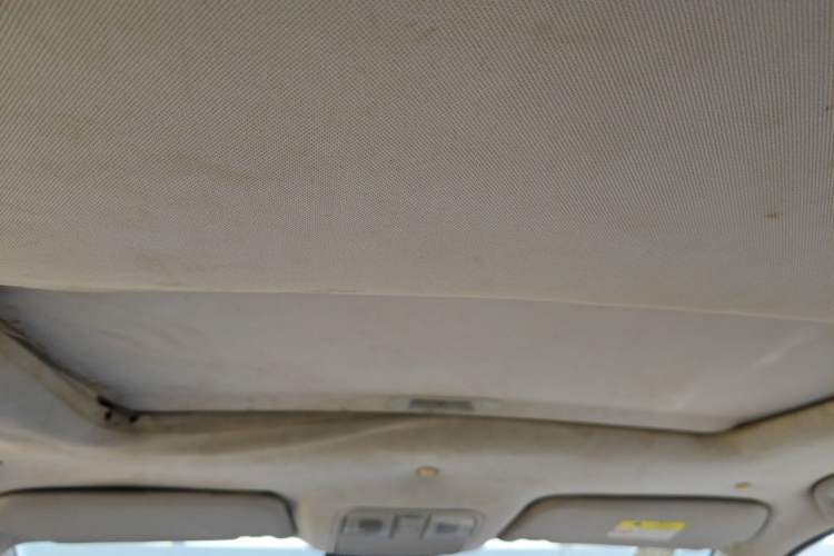 Used CHANGAN KAICHENG Oushang A600 2016 1.5L Manual Luxury 7-Seater Headliner