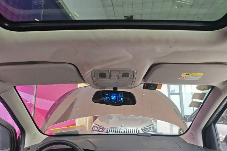 Used CHANGAN KAICHENG Oushang A600 2016 1.5L Manual Luxury 7-Seater Headliner