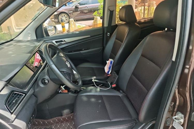 Used CHANGAN KAICHENG Oushang A600 2016 1.5L Manual Luxury 7-Seater Left Front Seat