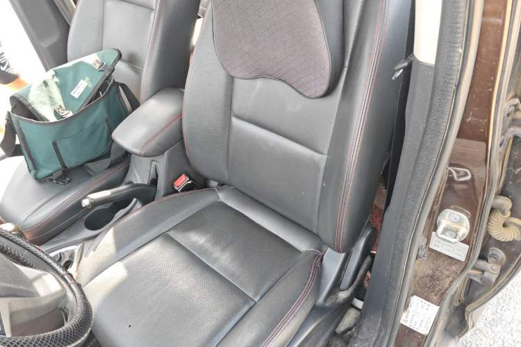 Used CHANGAN KAICHENG Oushang A600 2016 1.5L Manual Luxury 7-Seater Left Front Seat