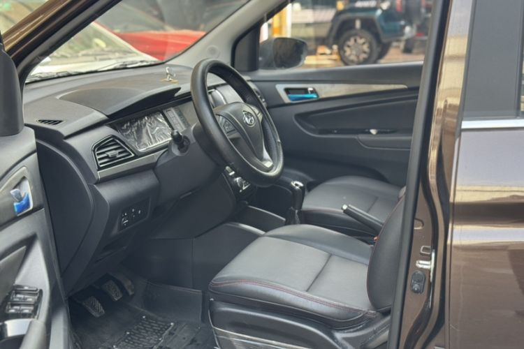 Used CHANGAN KAICHENG Oushang A600 2016 1.5L Manual Luxury 7-Seater Left Front Seat