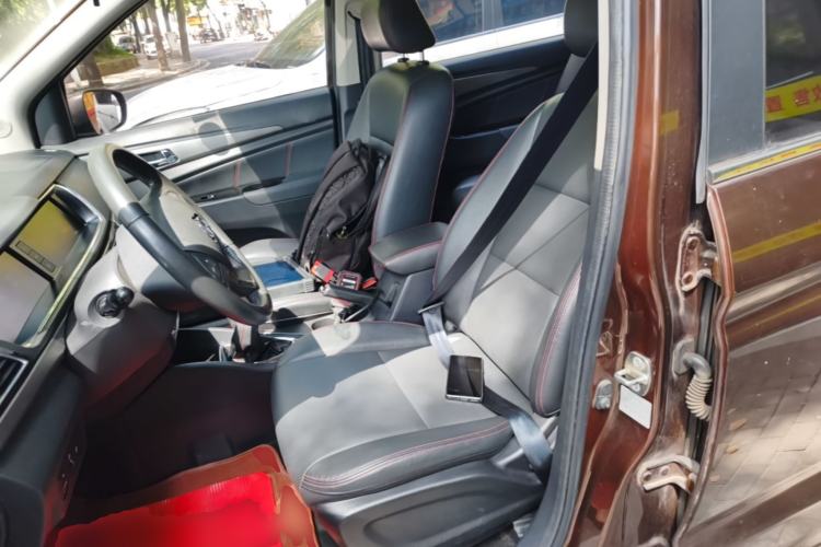 Used CHANGAN KAICHENG Oushang A600 2016 1.5L Manual Luxury 7-Seater Left Front Seat