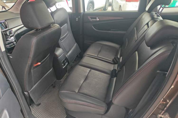 Used CHANGAN KAICHENG Oushang A600 2016 1.5L Manual Luxury 7-Seater Left Rear Seat