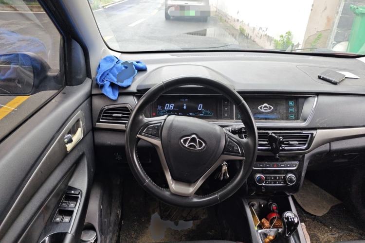 Used CHANGAN KAICHENG Oushang A600 2016 1.5L Manual Luxury 7-Seater Steering Wheel