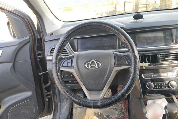 Used CHANGAN KAICHENG Oushang A600 2016 1.5L Manual Luxury 7-Seater Steering Wheel