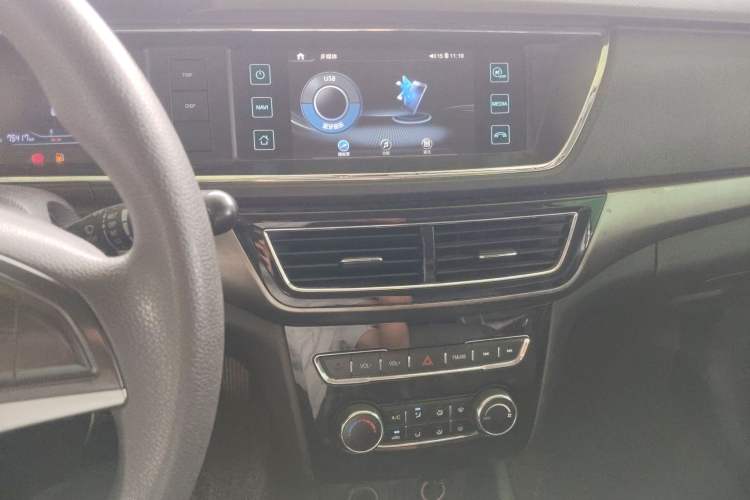 Used CHANGAN KAICHENG Oushang A600 2016 1.5L Manual Elite 7-Seater Audio And AC Panel