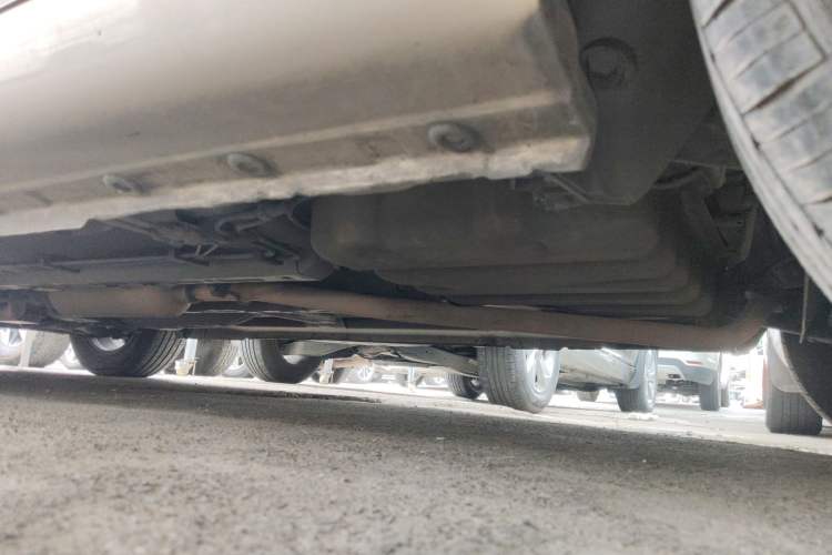 Used CHANGAN KAICHENG Oushang A600 2016 1.5L Manual Elite 7-Seater Chassis Rear Left