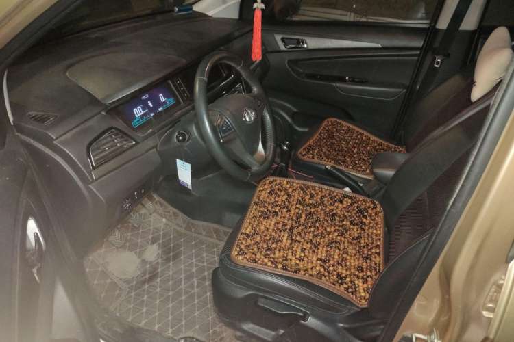 Used CHANGAN KAICHENG Oushang A600 2016 1.5L Manual Luxury 7-Seater Driver Seat