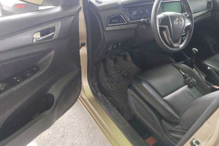 Used CHANGAN KAICHENG Oushang A600 2016 1.5L Manual Elite 7-Seater Driver Seat