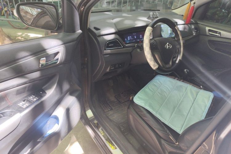 Used CHANGAN KAICHENG Oushang A600 2016 1.5L Manual Luxury 7-Seater Driver Seat