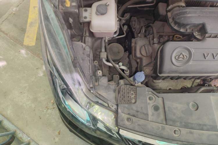 Used CHANGAN KAICHENG Oushang A600 2016 1.5L Manual Luxury 7-Seater Engine Bay Right