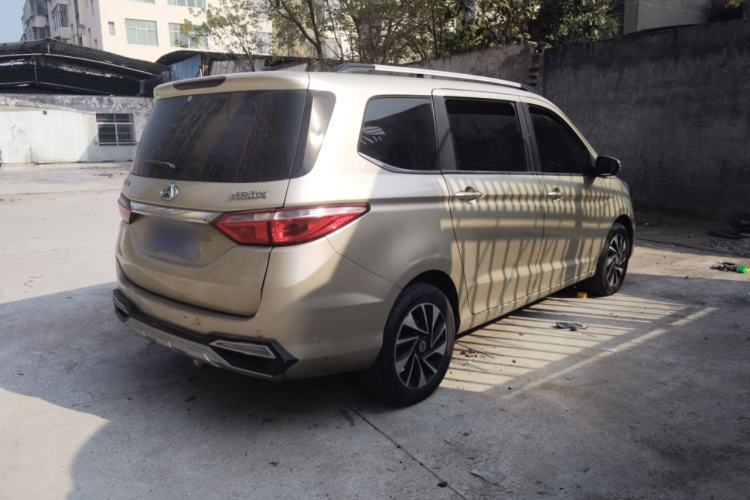 Used CHANGAN KAICHENG Oushang A600 2016 1.5L Manual Luxury 7-Seater Exterior 4