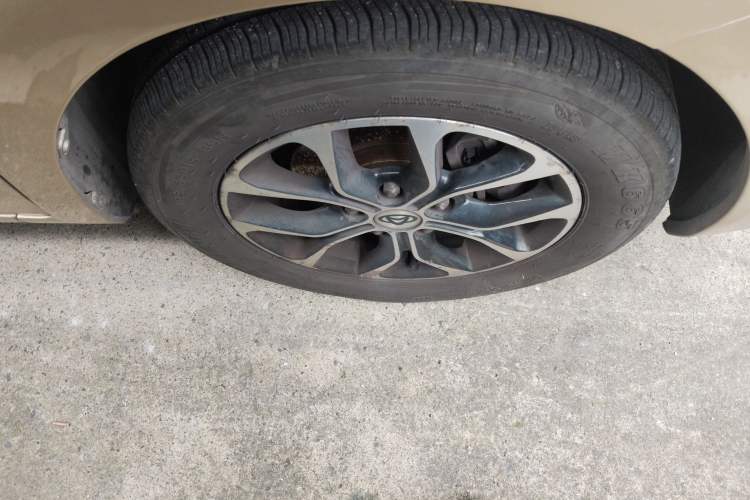 Used CHANGAN KAICHENG Oushang A600 2016 1.5L Manual Elite 7-Seater Right Front Wheel Hub