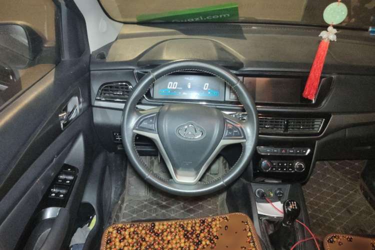 Used CHANGAN KAICHENG Oushang A600 2016 1.5L Manual Luxury 7-Seater Steering Wheel
