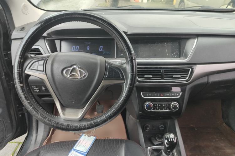 Used CHANGAN KAICHENG Oushang A600 2016 1.5L Manual Luxury 7-Seater Center Console