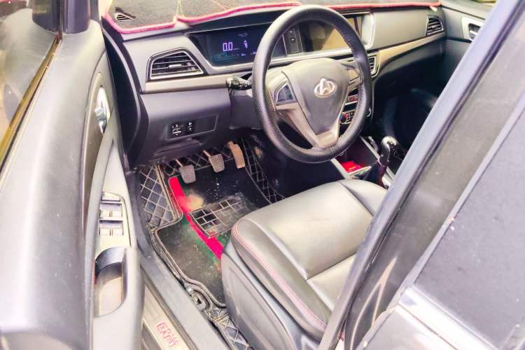 Used CHANGAN KAICHENG Oushang A600 2016 1.5L Manual Elite 7-Seater Driver Seat