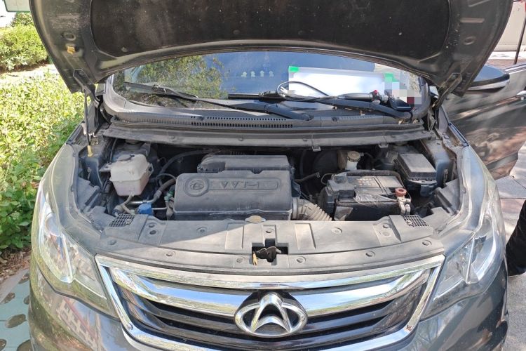 Used CHANGAN KAICHENG Oushang A600 2016 1.5L Manual Luxury 7-Seater Engine Bay
