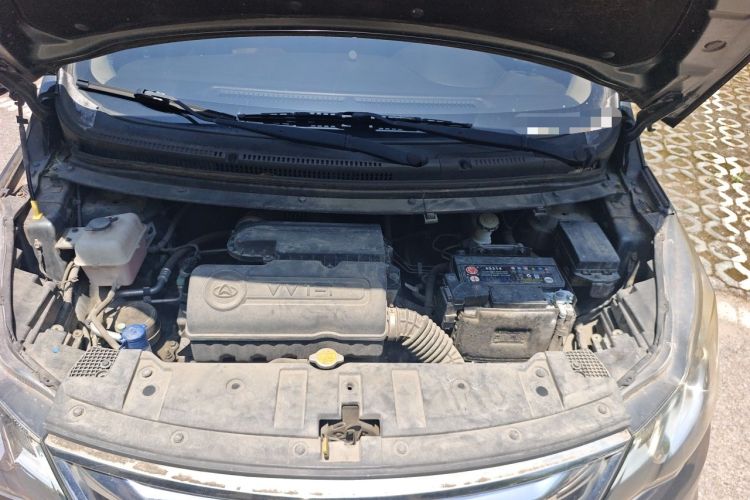 Used CHANGAN KAICHENG Oushang A600 2016 1.5L Manual Luxury 7-Seater Engine Bay