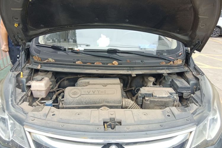Used CHANGAN KAICHENG Oushang A600 2016 1.5L Manual Luxury 7-Seater Engine Bay