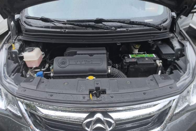 Used CHANGAN KAICHENG Oushang A600 2016 1.5L Manual Luxury 7-Seater Engine Bay