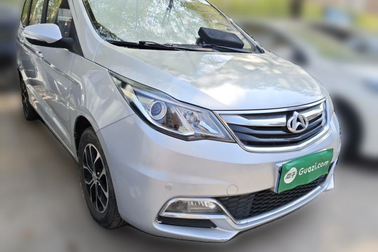 Used CHANGAN KAICHENG Oushang A600 2016 1.5L Manual Luxury 7-Seater Front Right 45 Deg