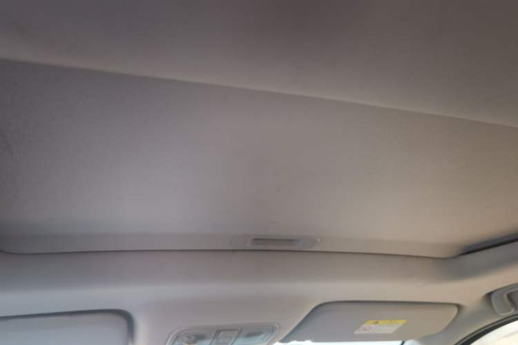 Used CHANGAN KAICHENG Oushang A600 2016 1.5L Manual Luxury 7-Seater Headliner