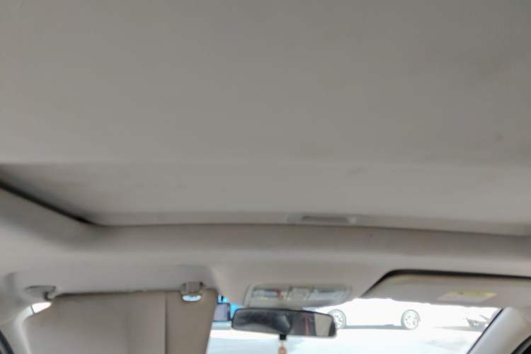 Used CHANGAN KAICHENG Oushang A600 2016 1.5L Manual Luxury 7-Seater Headliner