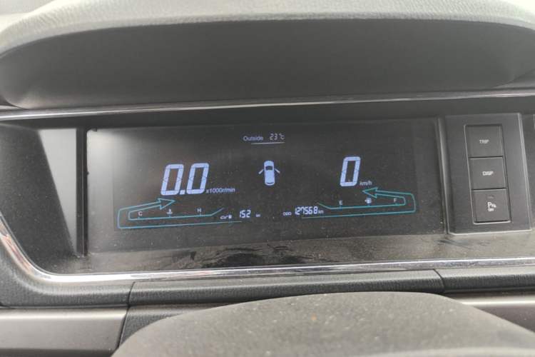 Used CHANGAN KAICHENG Oushang A600 2016 1.5L Manual Luxury 7-Seater Instrument Cluster
