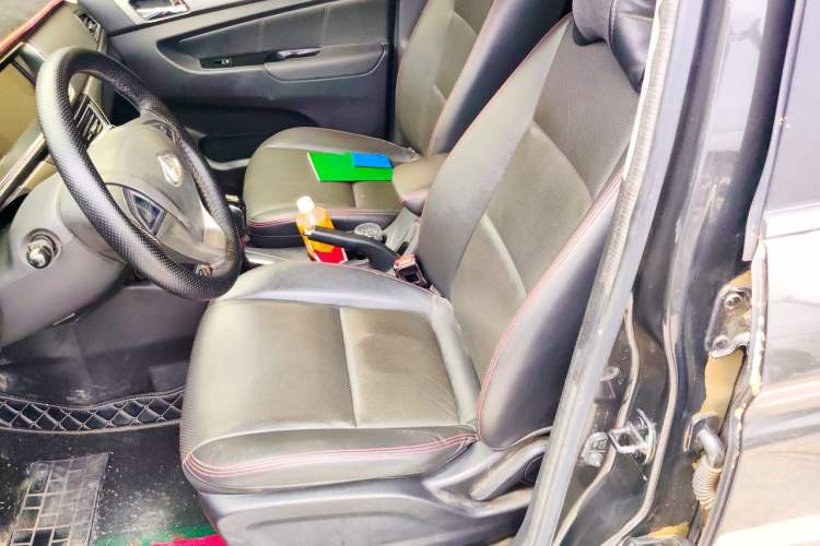 Used CHANGAN KAICHENG Oushang A600 2016 1.5L Manual Elite 7-Seater Left Front Seat
