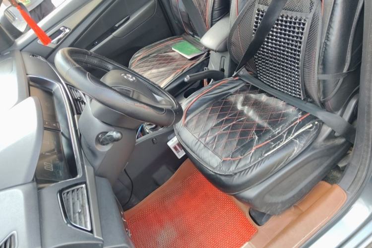 Used CHANGAN KAICHENG Oushang A600 2016 1.5L Manual Luxury 7-Seater Left Front Seat