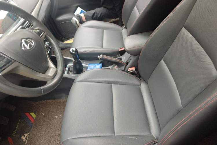 Used CHANGAN KAICHENG Oushang A600 2016 1.5L Manual Luxury 7-Seater Left Front Seat