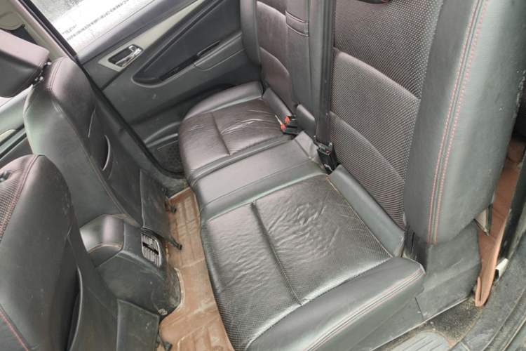 Used CHANGAN KAICHENG Oushang A600 2016 1.5L Manual Luxury 7-Seater Left Rear Seat
