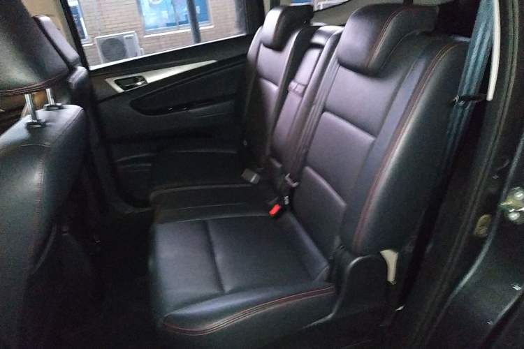 Used CHANGAN KAICHENG Oushang A600 2016 1.5L Manual Luxury 7-Seater Left Rear Seat
