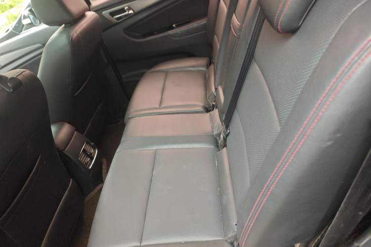 Used CHANGAN KAICHENG Oushang A600 2016 1.5L Manual Luxury 7-Seater Left Rear Seat