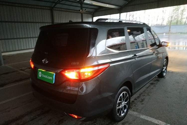 Used CHANGAN KAICHENG Oushang A600 2016 1.5L Manual Luxury 7-Seater Rear Right 45 Deg