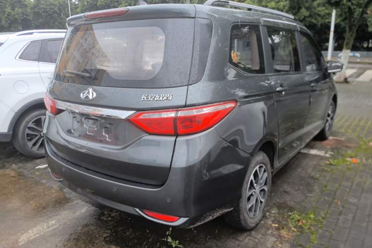 Used CHANGAN KAICHENG Oushang A600 2016 1.5L Manual Luxury 7-Seater Rear Right 45 Deg