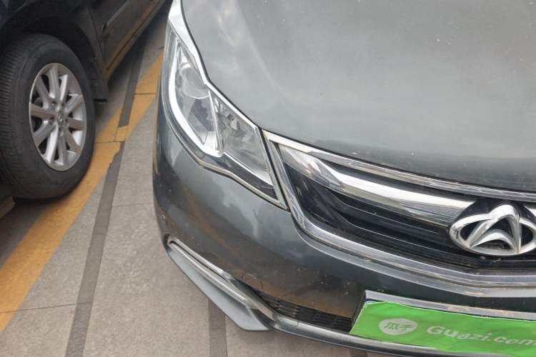 Used CHANGAN KAICHENG Oushang A600 2016 1.5L Manual Luxury 7-Seater Right Front Headlight