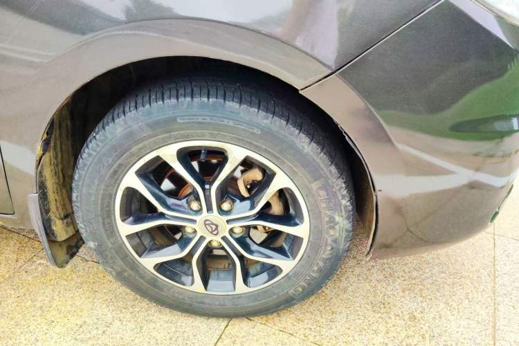 Used CHANGAN KAICHENG Oushang A600 2016 1.5L Manual Elite 7-Seater Right Front Wheel Hub