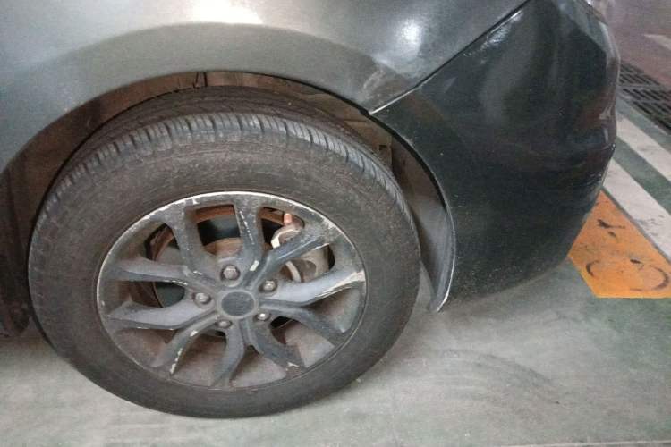 Used CHANGAN KAICHENG Oushang A600 2016 1.5L Manual Luxury 7-Seater Right Front Wheel Hub