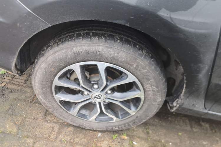Used CHANGAN KAICHENG Oushang A600 2016 1.5L Manual Luxury 7-Seater Right Rear Wheel Hub