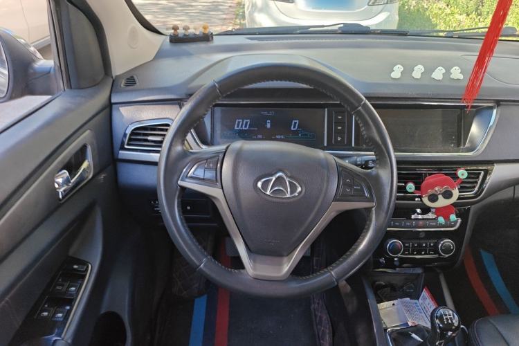 Used CHANGAN KAICHENG Oushang A600 2016 1.5L Manual Luxury 7-Seater Steering Wheel