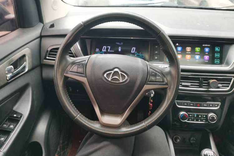 Used CHANGAN KAICHENG Oushang A600 2016 1.5L Manual Luxury 7-Seater Steering Wheel