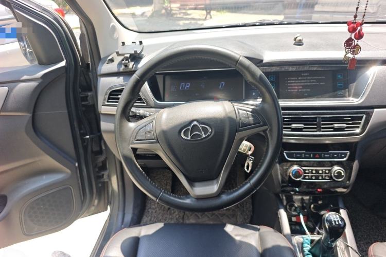 Used CHANGAN KAICHENG Oushang A600 2016 1.5L Manual Luxury 7-Seater Steering Wheel