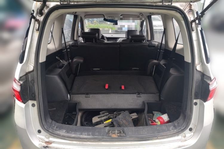 Used CHANGAN KAICHENG Oushang A600 2016 1.5L Manual Elite 7-Seater Trunk