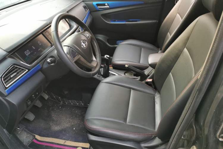 Used CHANGAN KAICHENG Oushang A600 2016 1.5L Manual Luxury 7-Seater Left Front Seat